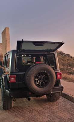 Jeep image 4