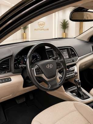 Hyundai Elantra 2018 image 6