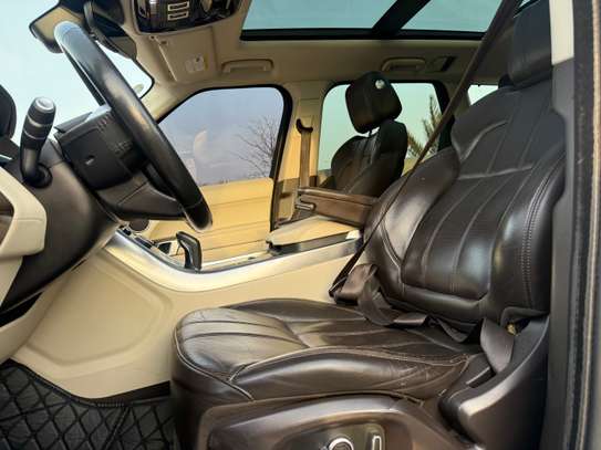 Range Rover Sport image 6