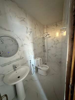 À loué appartement neuf luxe  HANN MARISTE F3 image 10