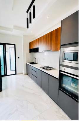 A louer magnifique appartement moderne  F4 image 5