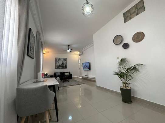 Studio Meublé à Louer aux PointE image 4
