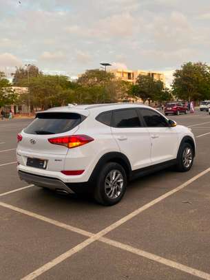 HYUNDAI TUCSON 2016 image 5