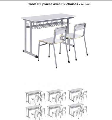 Table 2 places avec 2 chaises image 2