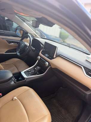 Toyota Rav 4 2019 image 8