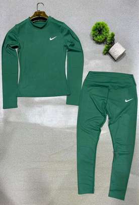 tenue  sport pour femme image 9