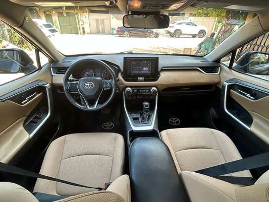 TOYOTA RAV 4 2020 image 3