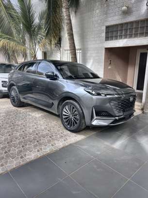 Changan UNI-K — SUV rare • Toit pano • Garanti image 4