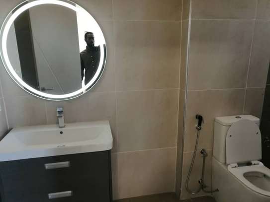 Appartement F4 au 5e étage à Sacré Cœur 2 image 6