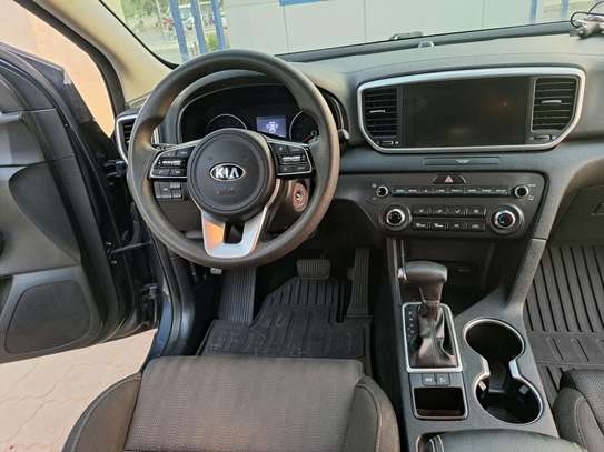 Kia Sportage SUV gris image 2