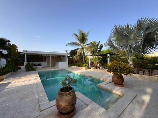 Belle villa meublée a vendre a Nguerigne image 12