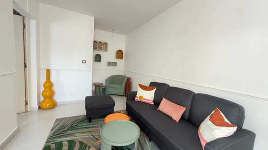 Studio louer à Sacré-Cœur 3 image 2
