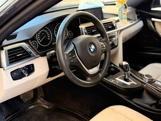 Location BMW Série 3 XDRIVE image 2
