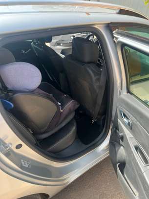 Renault clio image 4