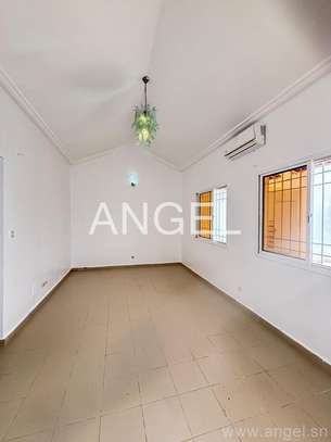 Ref_1840_PL – Petite Villa à Louer Aux Mamelles image 11