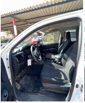TOYOTA HILUX COMFORT 3,0L BVM image 5