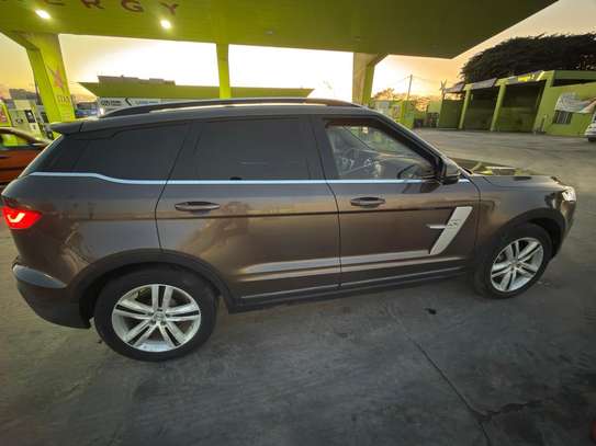 ZOYTE T700 2018 SUV PREMIUM image 3