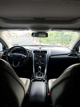 Ford fusion Tutiaum image 4