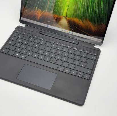 Microsoft Surface Pro 8 i5 12th + Stylet et coque image 6