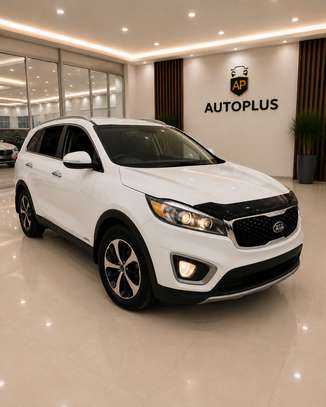Kia Sorento 2017-18 full options image 5