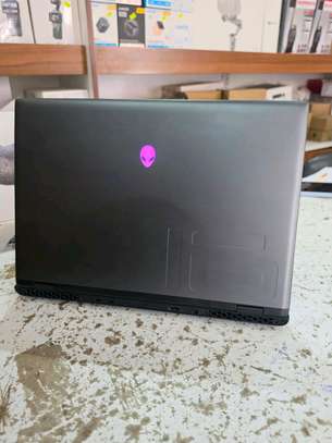 Alienware M16 R2 image 6