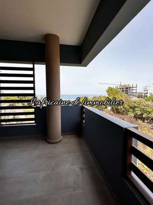 À Louer – Appartement F3 avec Vue sur Mer aux Almadies image 5
