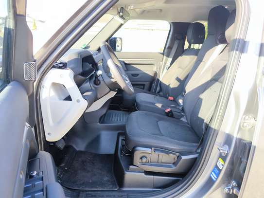 land rover defender diesel image 8