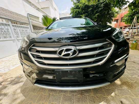 Hyundai santafe 2017 image 2