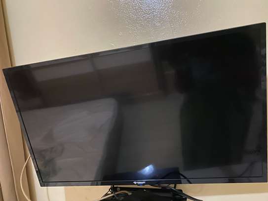 TV 32 pouces Smart Technology image 2