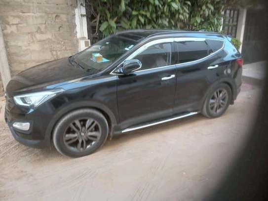 Hyundai santafe 2018 image 2