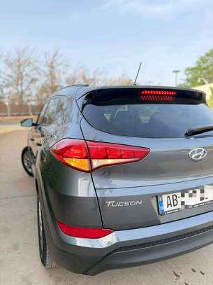 Hyundai tucson image 13