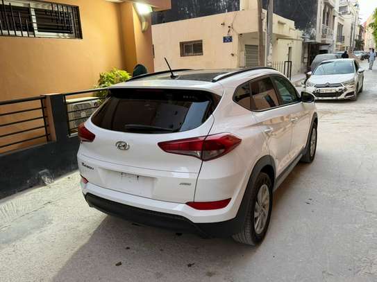 Hyundai Tucson Anne 2018 full options image 8