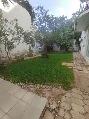 Appartement F5 en duplex Ngor Almadies image 13
