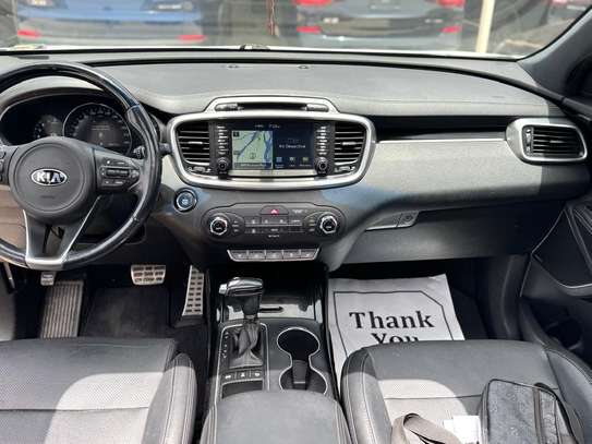 Kia sorento EX image 11