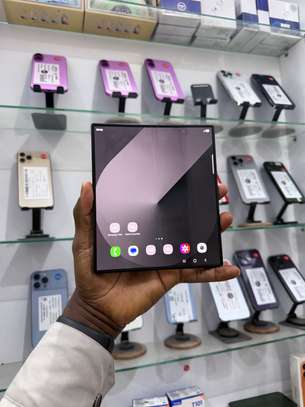 📱 Samsung Galaxy Z Fold6 – 256 Go | Noir 🖤 image 2