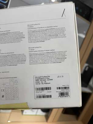 Surface Pro 11 - Snapdragon X Plus | 16GB RAM | 512 image 4