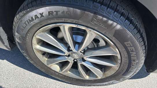 Hyundai Santa Fe XL image 14