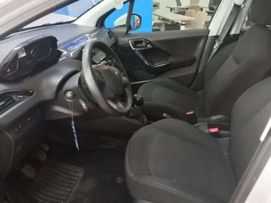 Peugeot 208 2018 à Vendre image 6