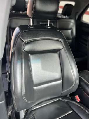 Ford explorer xlt image 4