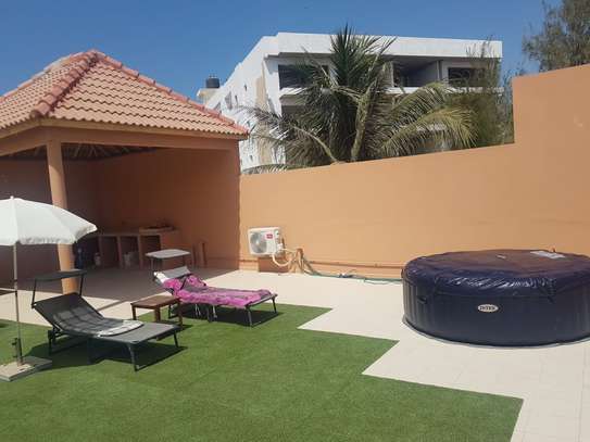 Villa d'angle neuve à louer- coté du Casino Cap Vert image 15