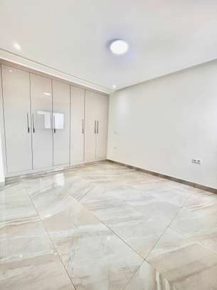 Appartement F4 neuf à vendre à mermoz image 2