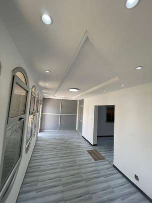 Magnifique Villa R+1 à louer image 4