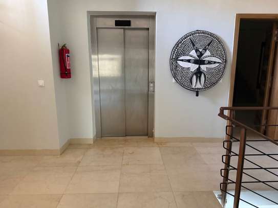 Duplex neuf à louer aux Almadies. image 7