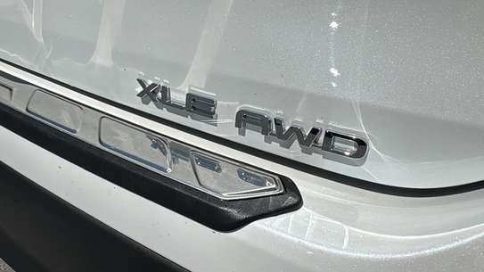 Toyota highlander image 10