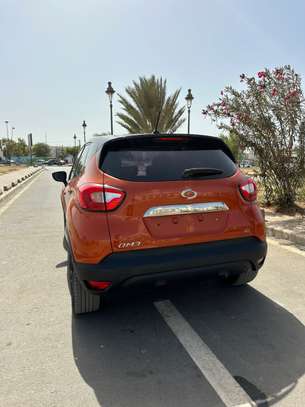 RENAULT QM3 ORANGE image 2