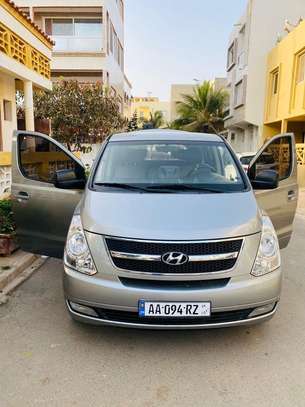 Mini Bus Hyundai Starex 12 places image 2