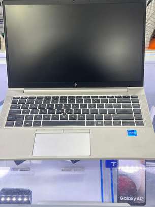 HP EliteBook i5 14 pouces Argent Windows 11 image 2