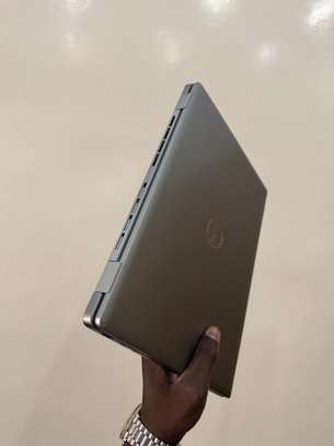 Dell Latitude 7450 image 3