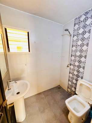 Appartement F3 à Vendre à DIAMNIADIO au sein de la Cité SDC image 9