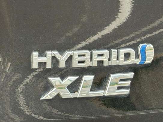 Toyota rav 4 année 2024 image 12